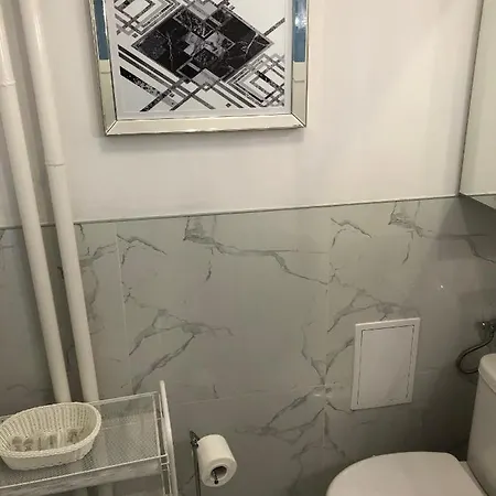 Art Deco Apartment *