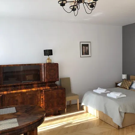 Art Deco Apartment